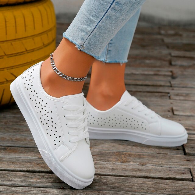 Casual Low Top Sneakers