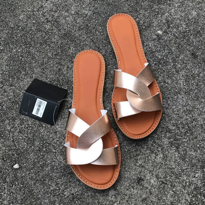 Sandalias planas cómodas para el verano