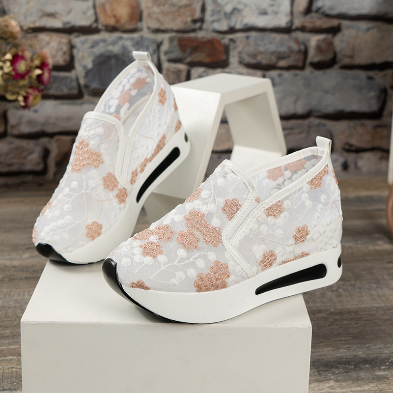 Platform-sneakers med blomsterbroderi til kvinder