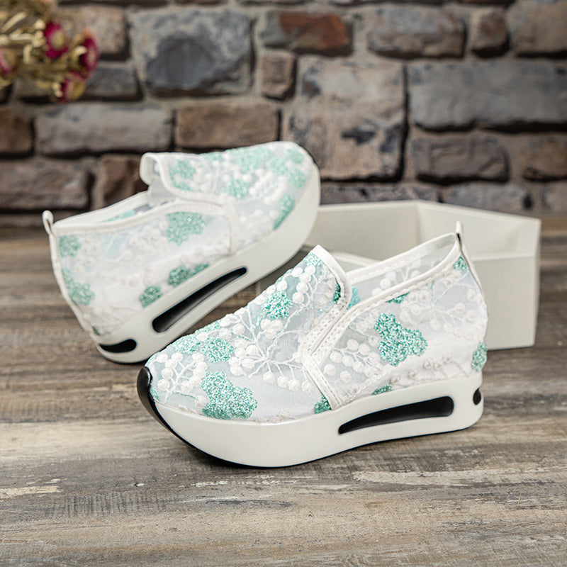 Platform-sneakers med blomsterbroderi til kvinder