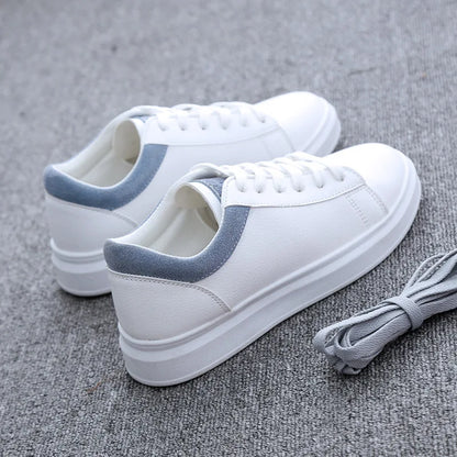 Moderne og trendy hvide sneakers