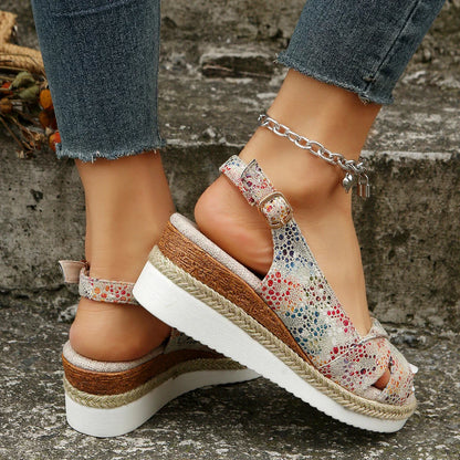 Sandalias con cuña y lazo